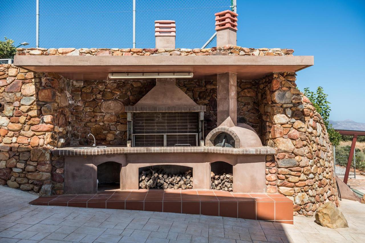 Angel Hill Villa Xirokámbion 外观 照片